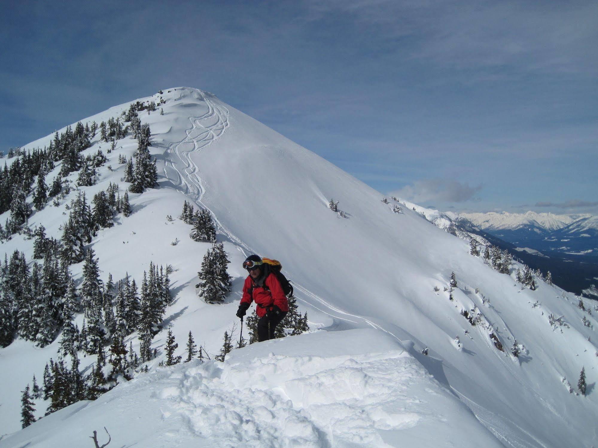 Vagabond Lodge At Kicking Horse 골든 외부 사진
